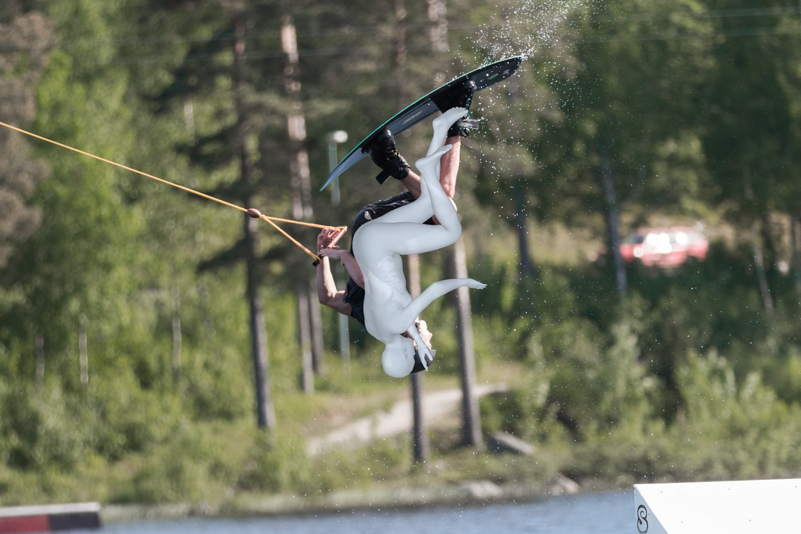 Sample 4 - CameraHMR